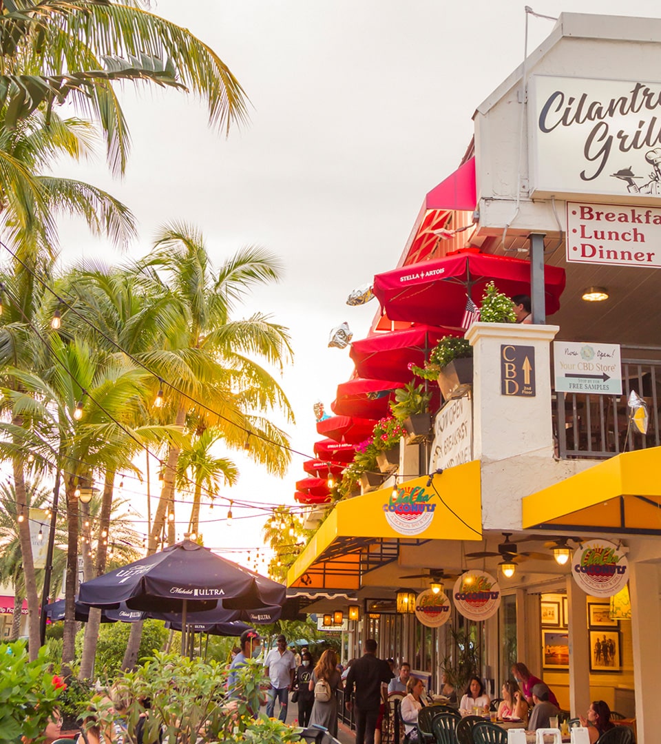 St. Armands Circle shopping and dining