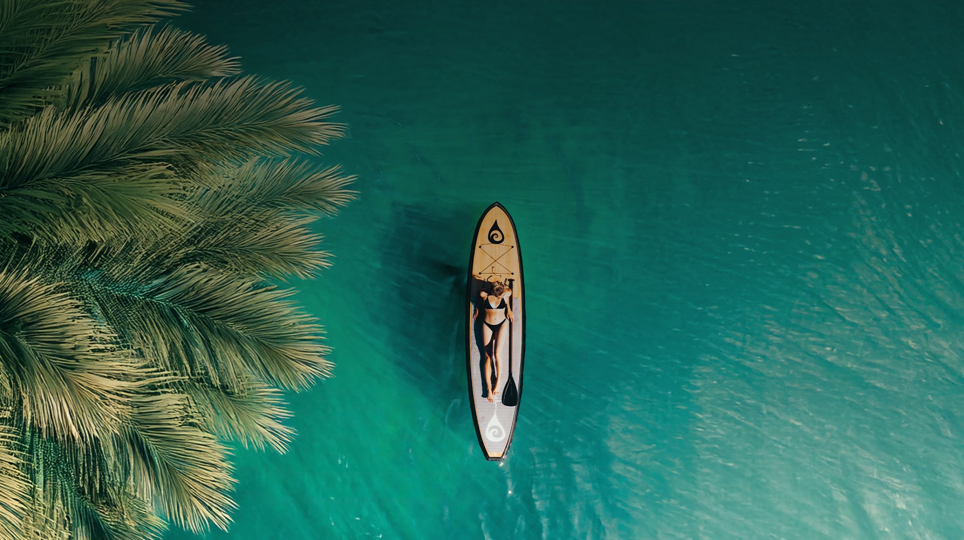 Sarasota nature and outdoor living - woman on the water